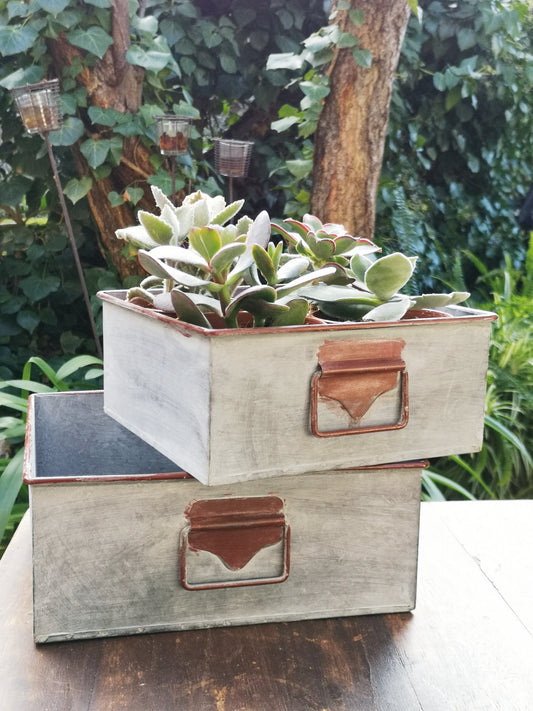 Zinc Vintage Draw Planter Set