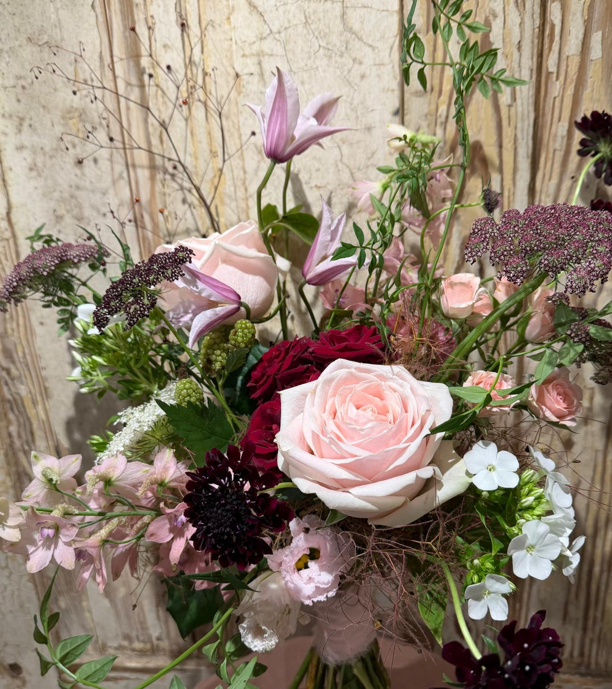Fresh flower arranging workshop near Ledbury Herefordshire
