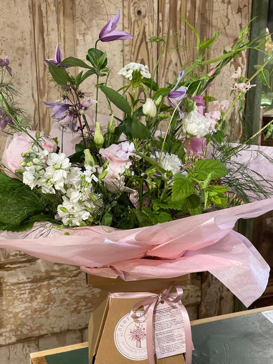The Grand Gather – Luxury Seasonal Luxury Bouquet - Studio Collection